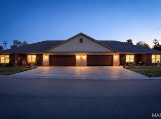 551 Windsor Ln, Farmington, MO 63640