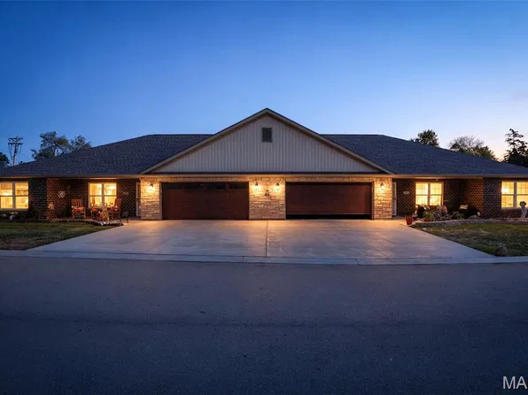 551 Windsor Ln, Farmington, MO 63640