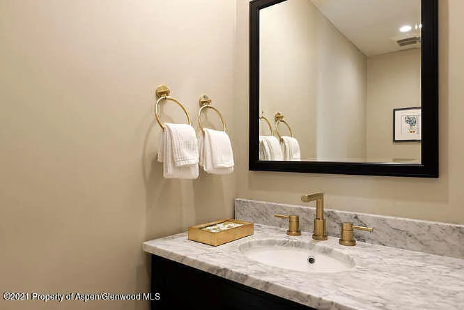 571 Booth Ln — Photo 28