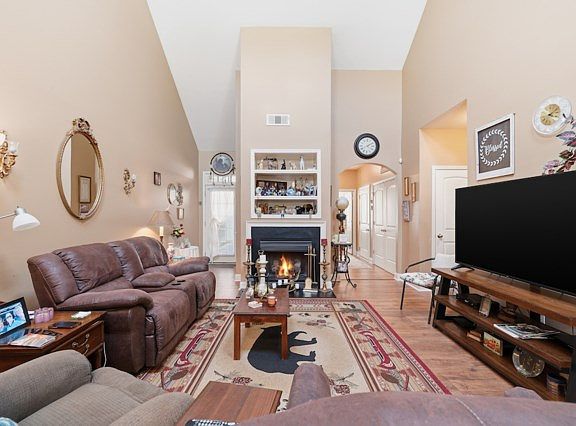 2nd image of 250 Ridgehaven Trl Unit 3
