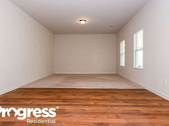 5th image of 3521 Mica Cir SE