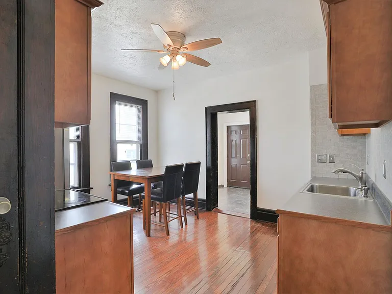 43 E Blake Ave — Photo 11