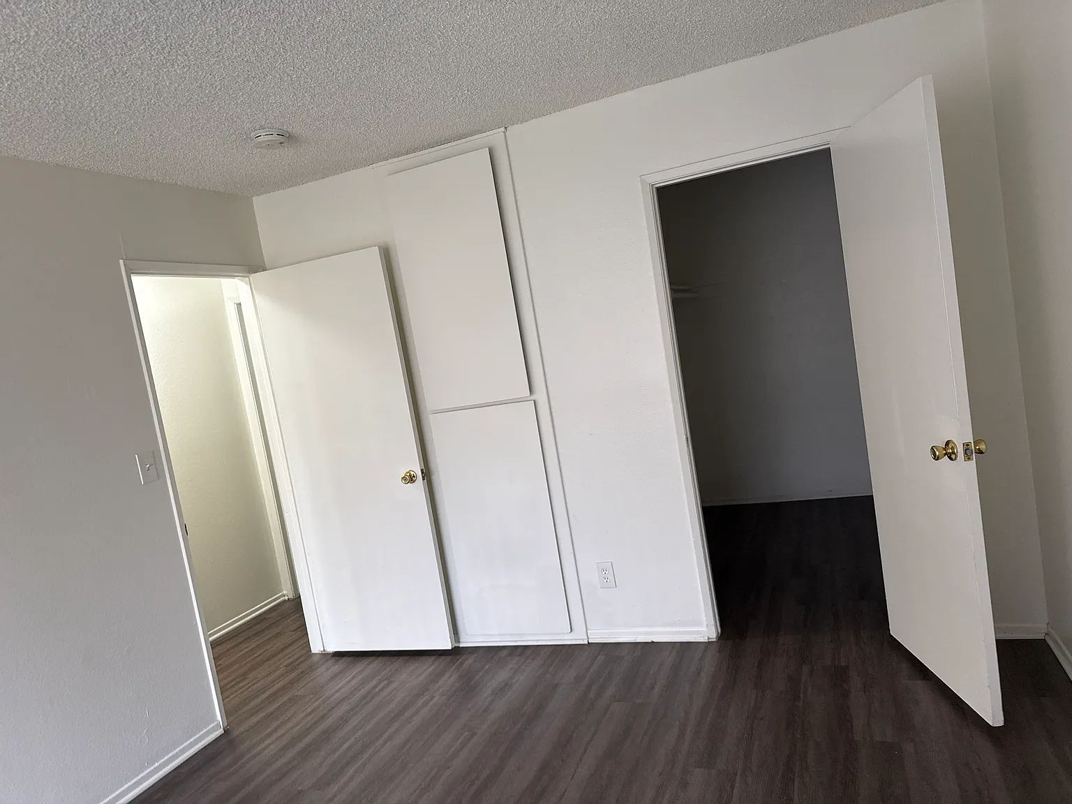 2 bed, 860 sqft, $2,395 — Photo 3