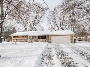 W124S6519 Hawthorne Rd, Muskego, WI 53150