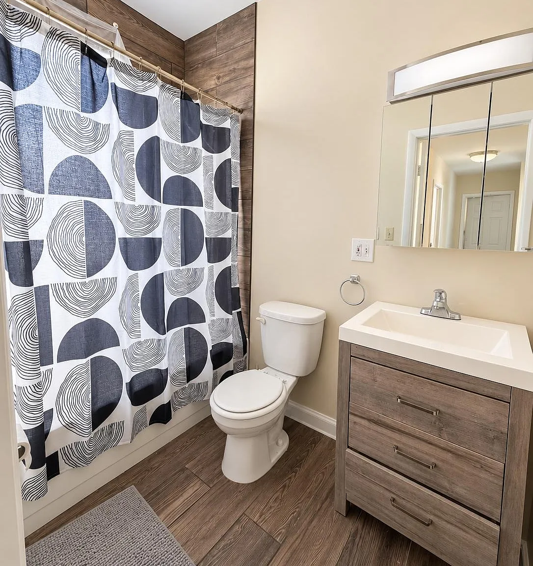 2 bed, 2.0 bath, 1200 sqft, $2,200 — Photo 4