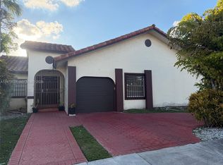 Vista Sub 1st Addn, Miami, FL 33182