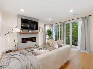 2110 W Washington Blvd #ID1261735P, Chicago, IL 60612