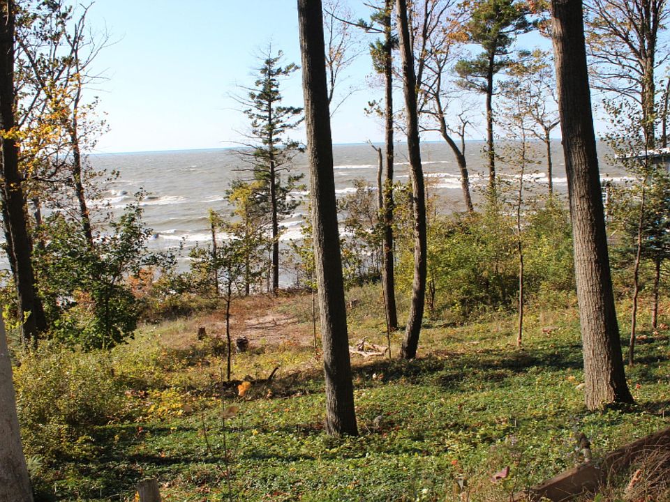 1st image of 420 Crest Dr