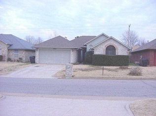 16924 Valley Crst, Edmond, OK 73012