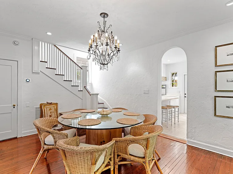 746 Upland Rd — Photo 12