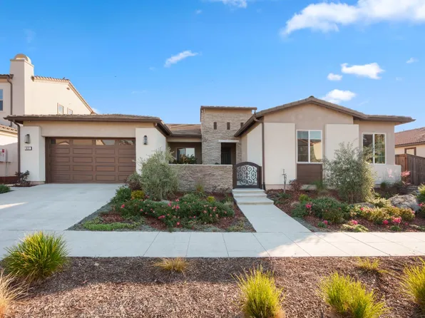822 Overstone Ave, Madera, CA 93636