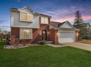 395 Tyler Ln, Canton, MI 48188