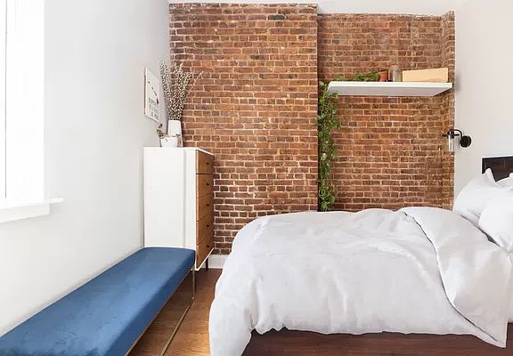 5th image of 214 W 16th St APT 4S
