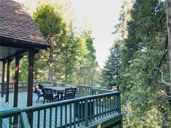 717 Crest Estates Dr, Lake Arrowhead, CA 92352