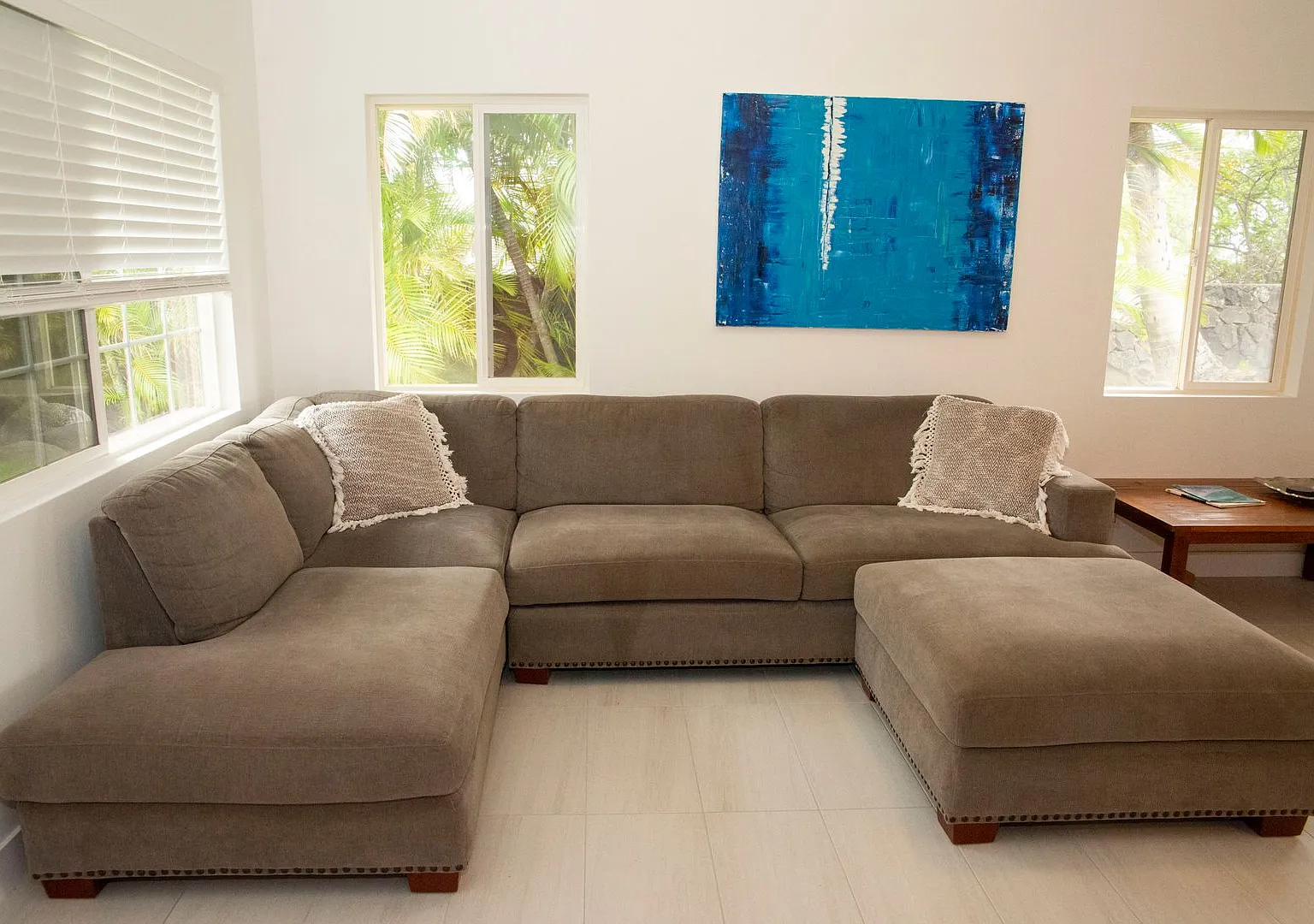 Beautifully Appointed Fully Furnished 4 bedroom/3 bathroom Kuau BayView House w/ Ocean views — Photo 3
