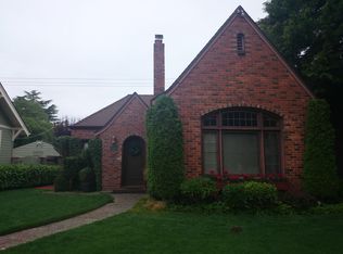 2337 46th Ave SW, Seattle, WA 98116