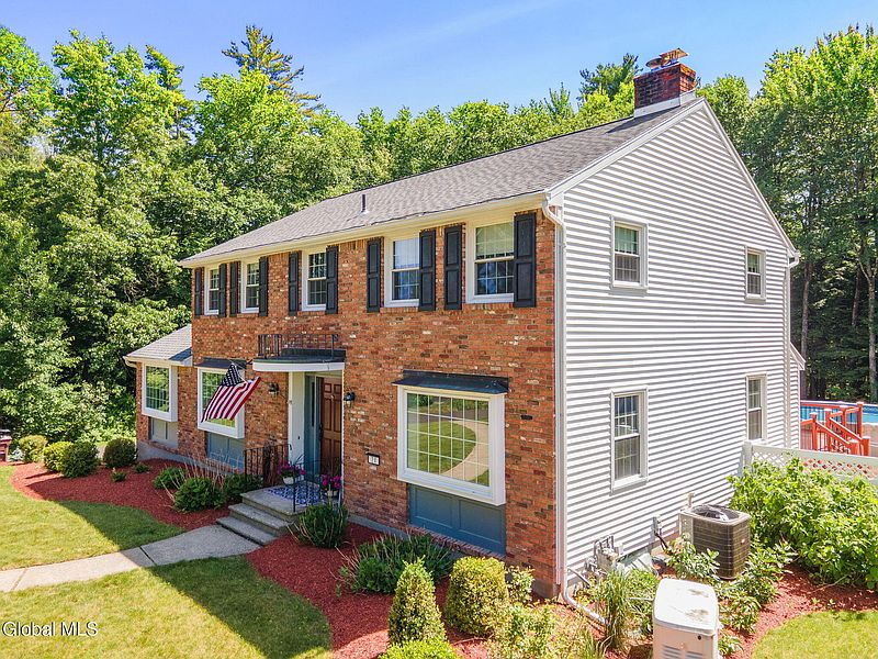 5th image of 24 Conifer Drive