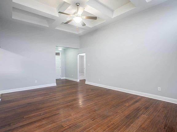 5th image of 121 Shelby Way