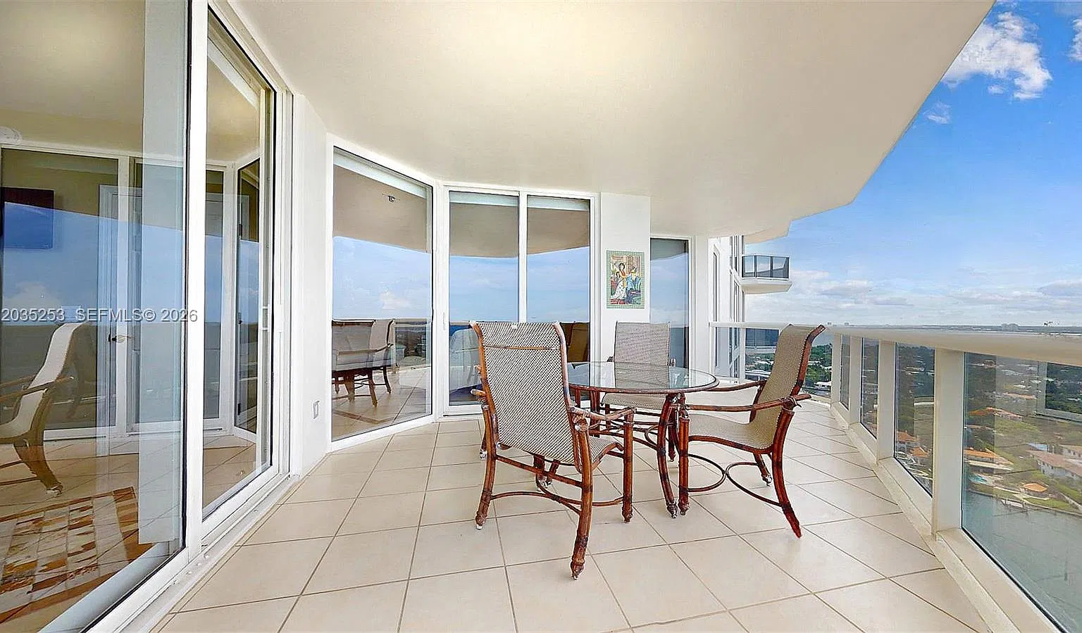 Blue Diamond Condo — Photo 3