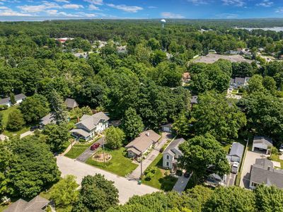 314 Prospect St, Charlevoix, MI, 49720