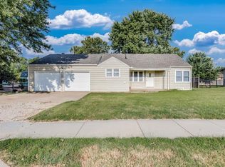 115 S Crocker St, Colwich, KS 67030