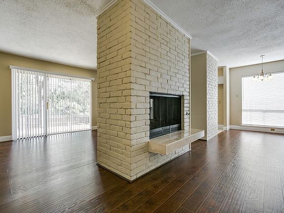 3rd image of 2511 Jewell Dr