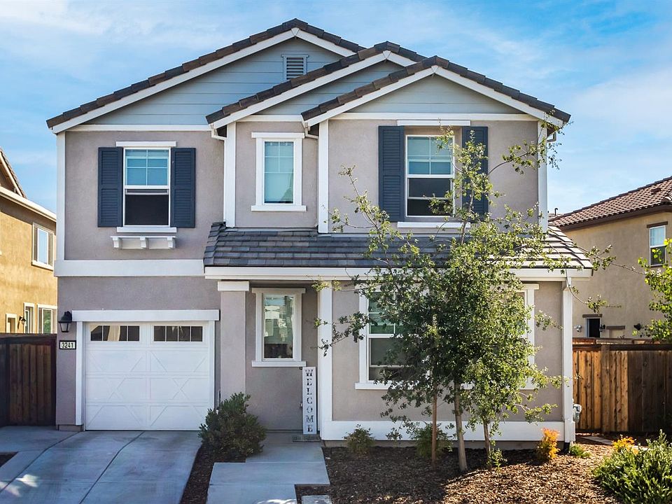 2nd image of 3241 Nathrop Way