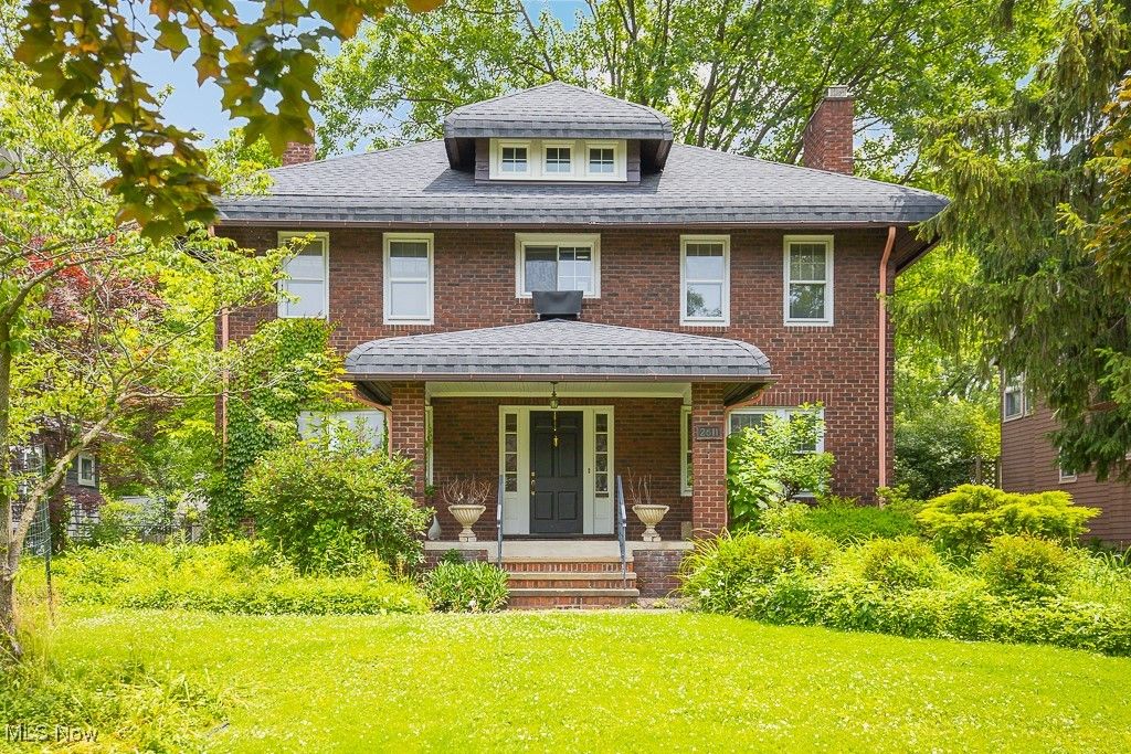 Real estate listing image