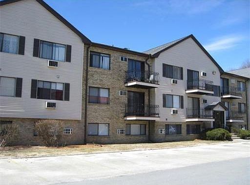 2nd image of 311 Pawtucket Blvd Unit 26