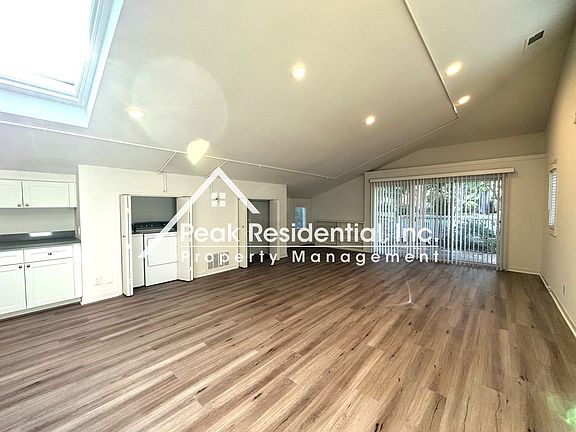 3rd image of 4740 Sun Run Ln