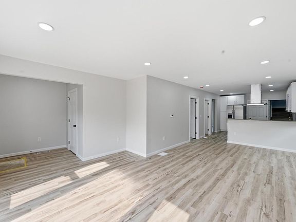 4th image of 2920 N 27th STREET