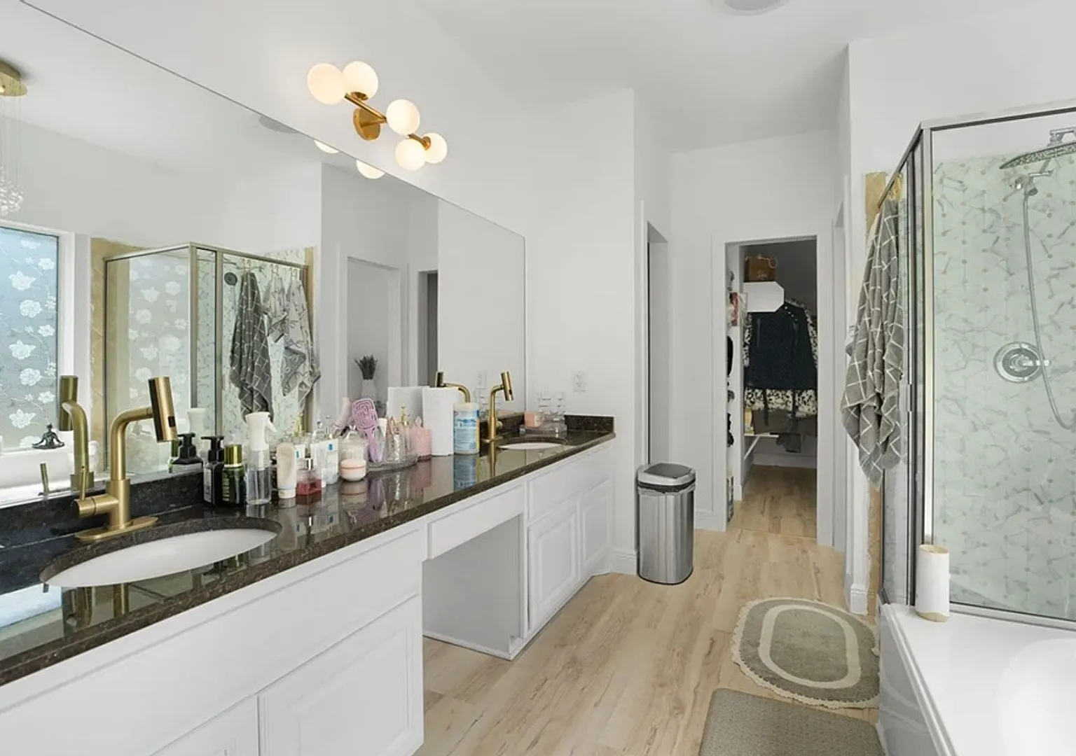 Spacious 5BR House in Seguin — Photo 3