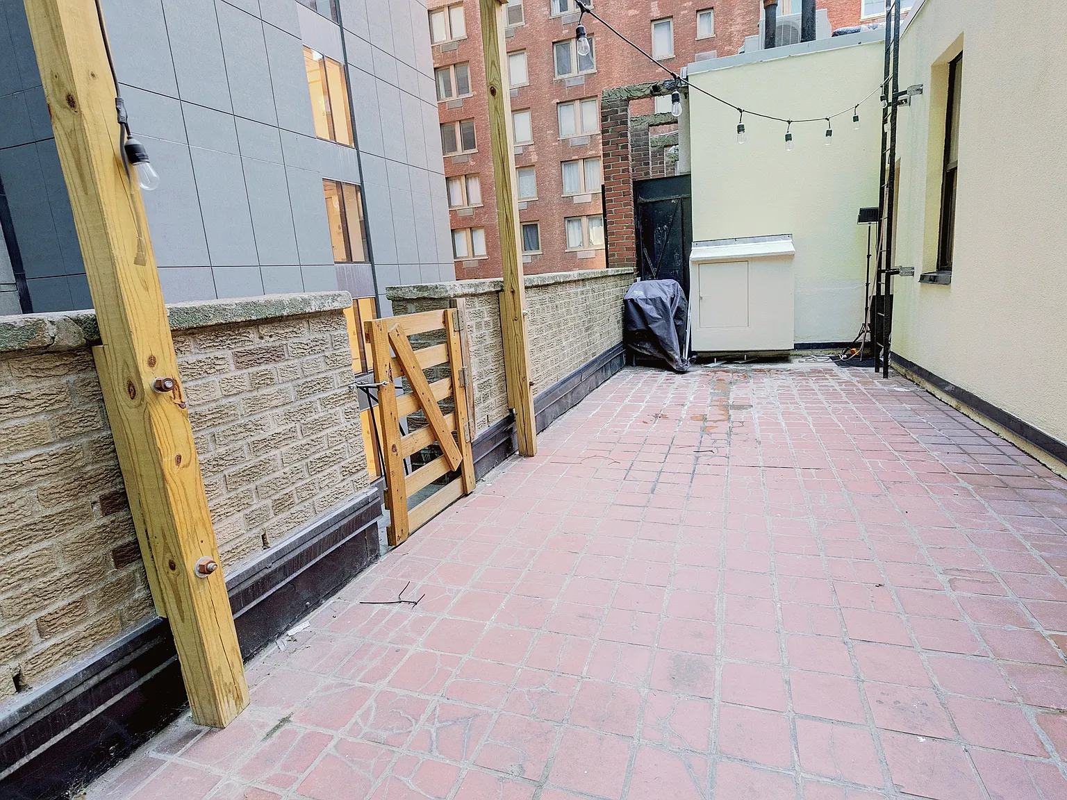 105 West 55th Street — Photo 2