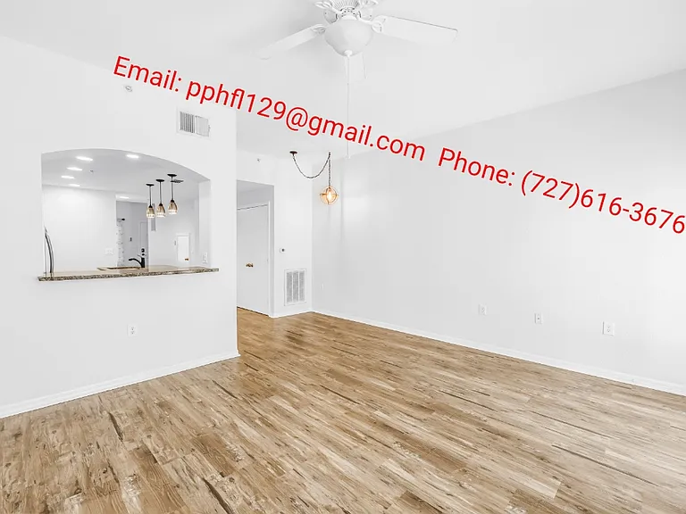100 4th Ave S #129 — Photo 10