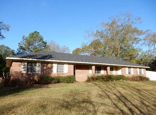 1085 Timberidge Rd, Terry, MS 39170