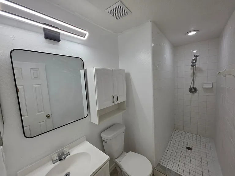 1175 Jade East Ln — Photo 9