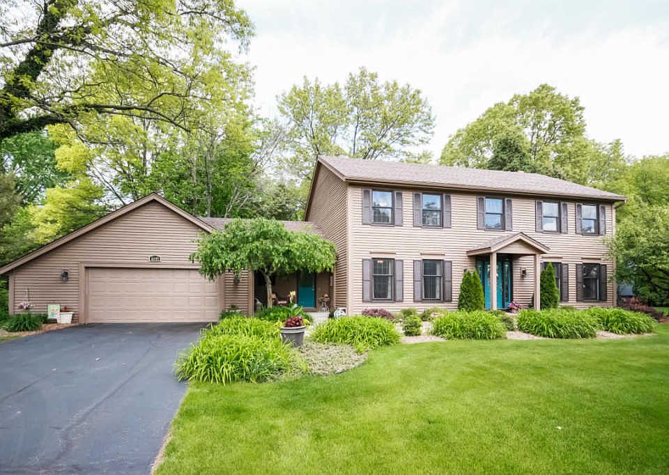 1st image of 6449 Brookhills Ct SE