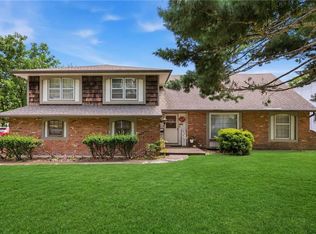 8615 E 89th St, Kansas City, MO 64138