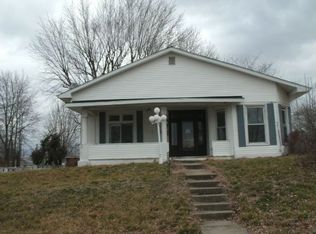 201 E Washington St, Loogootee, IN