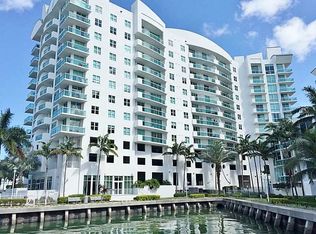 7900 W Dr #1425, North Bay Village, FL 33141