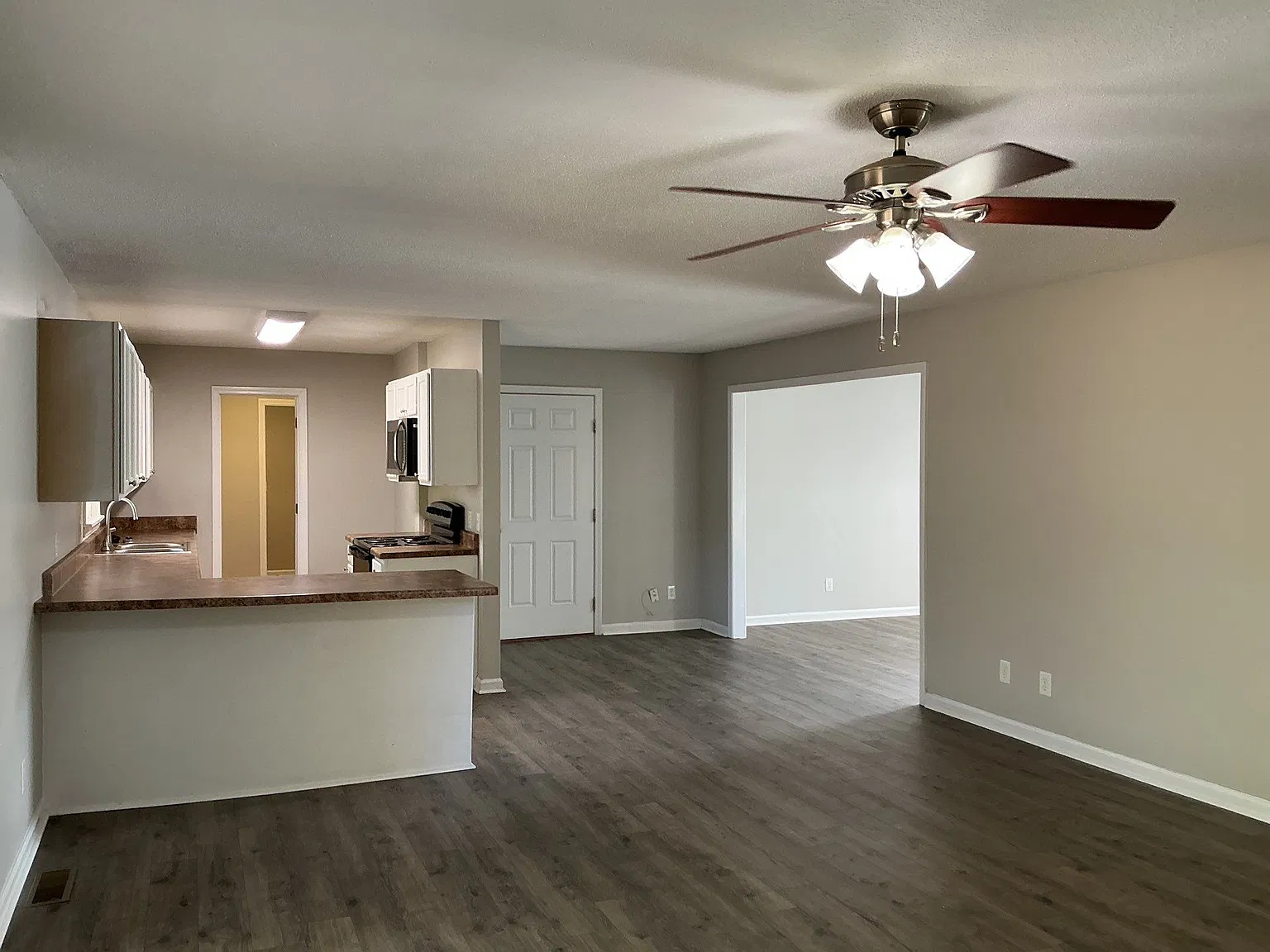 3 bed, 1761 sqft, $1,800 — Photo 4