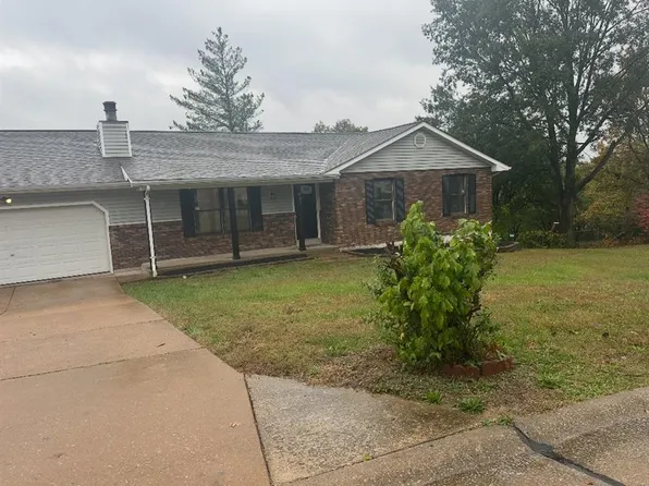 833 Whitney Cir, Herculaneum, MO 63048