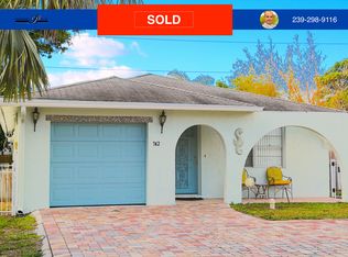742 111th Ave N, Naples, FL 34108