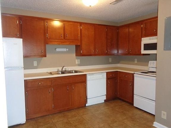 2nd image of 2865 Cobalt Dr