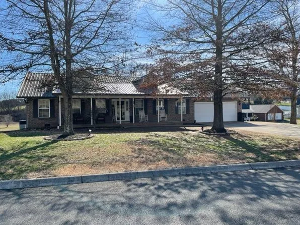 1949 Big Buck Ln, Sevierville, TN 37876