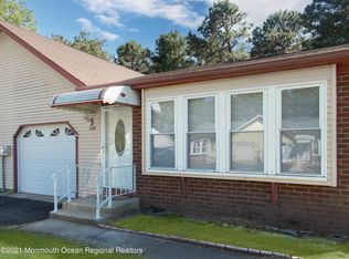 126B Sunset Rd, Manchester Township, NJ 08759