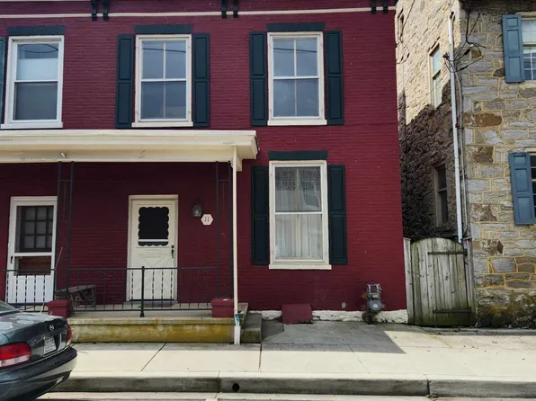 11 E Baltimore St, Funkstown, MD 21734