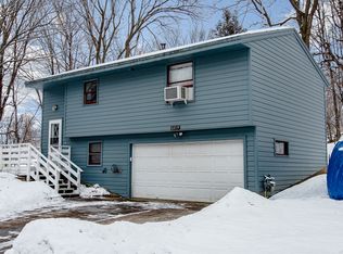 5219 Waterbury Rd, Mound, MN 55364