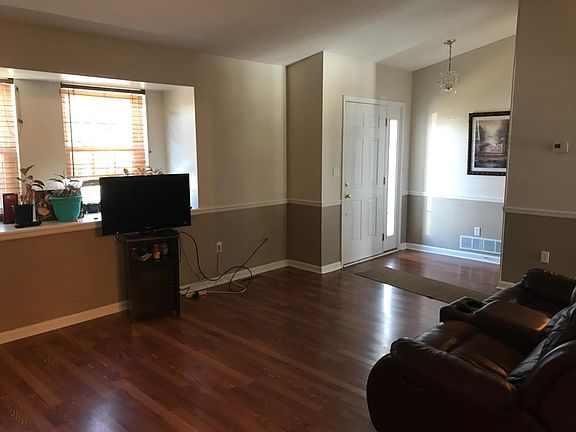 5th image of 103 Brant Dr