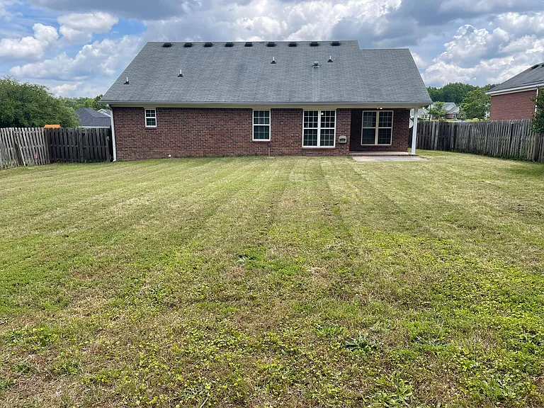 307 Starling Dr — Photo 19